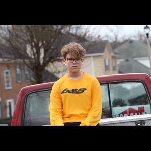 Meet your Posher, Hunter